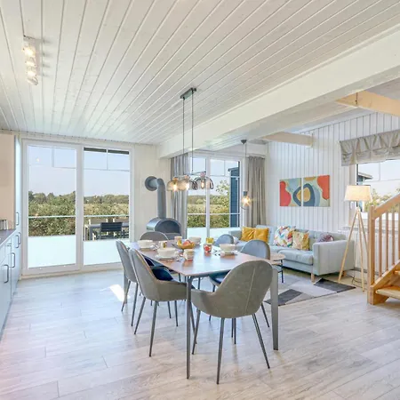 Beautiful In Holiday home *